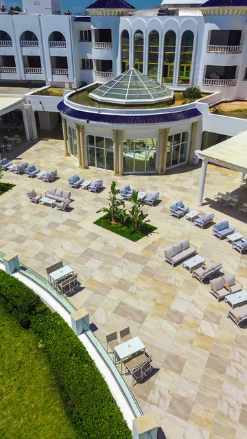 Royal Tulip Taj Sultan