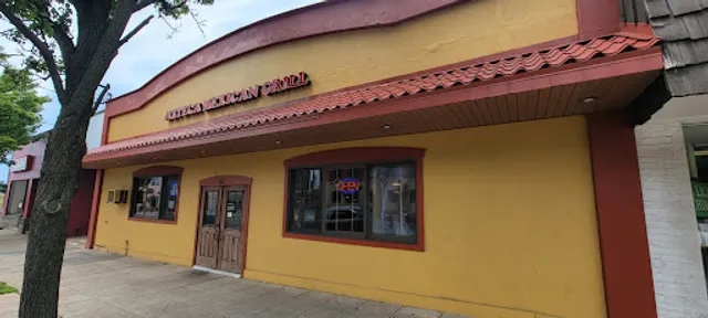 Azteca Mexican Grill
