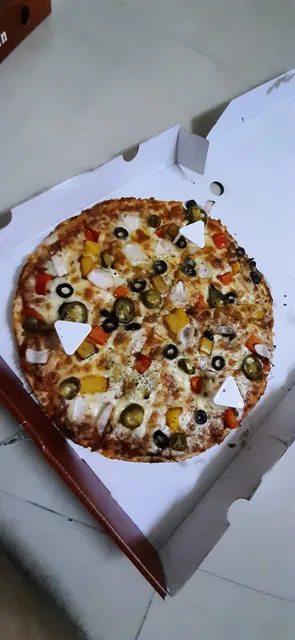 Smokin Joes Pizza - Breach Candy