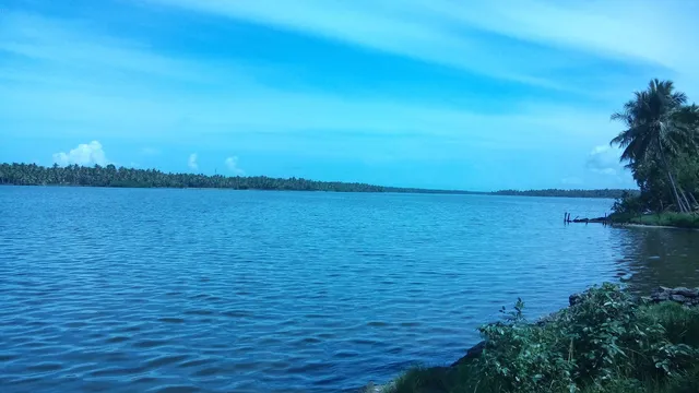 Kadinamkulam Lake