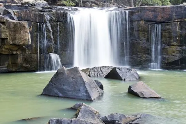 Sendero a cascadas Arroyo Blanco y Coa Co