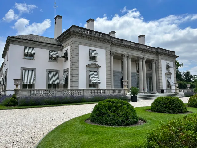 Nemours Estate