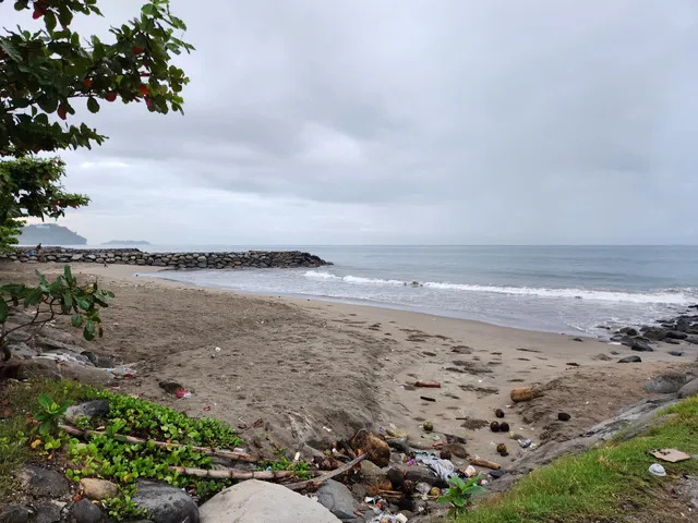 Taplau Pantai Padang