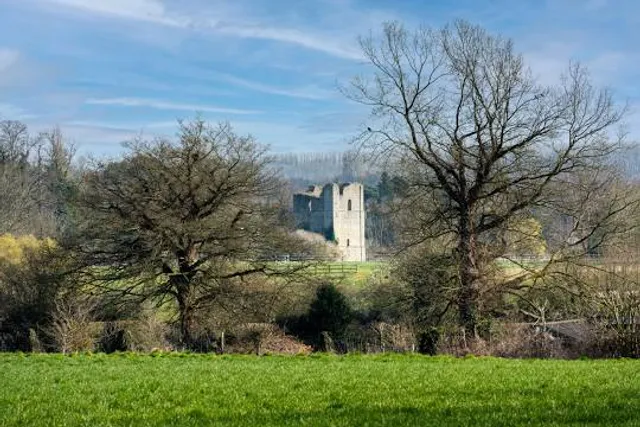 English Heritage - St Leonard's Tower