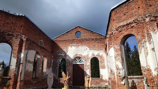 Ruiny Lyuteranskoy Tserkvi Prikhoda Yakkima