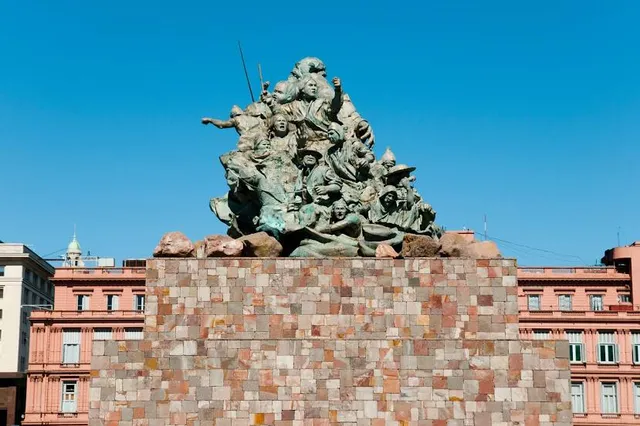 Monumento a Juana Azurduy