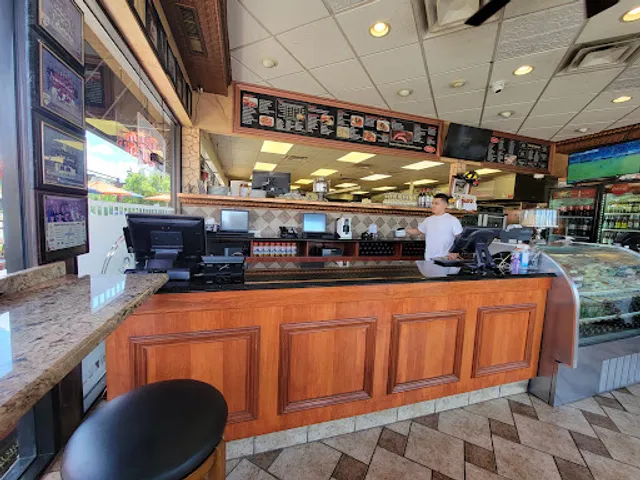 Nino's Pizzeria & Catering