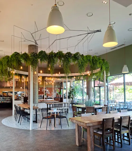 Eunice's Garden Restaurant