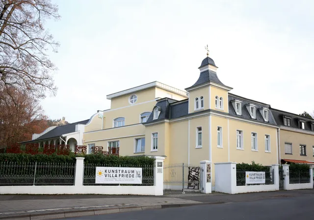 Art room Villa Peace