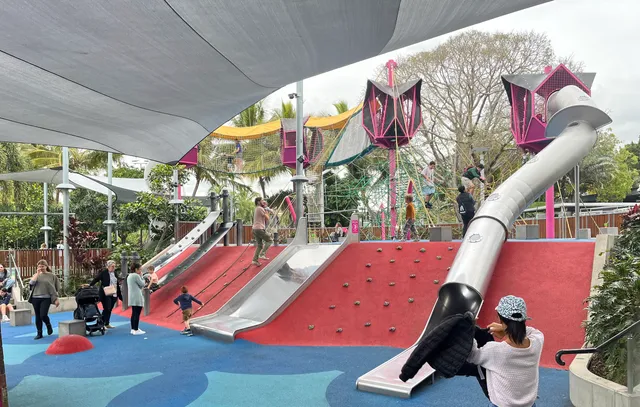 Riverside Green Playground