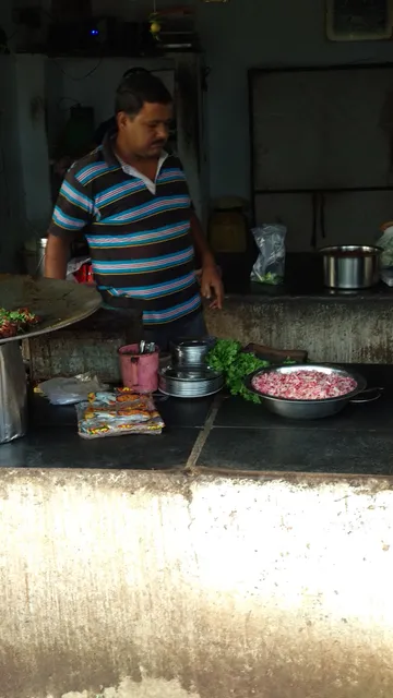 Sanjay Chicken Chilli Centre