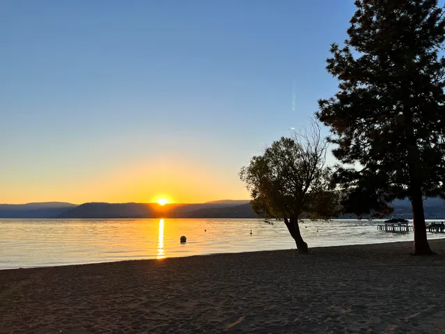 Bluebird Beach Park - South Beach Access