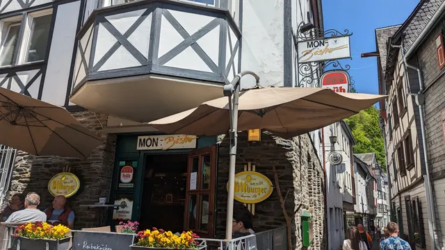 MON-Bistro