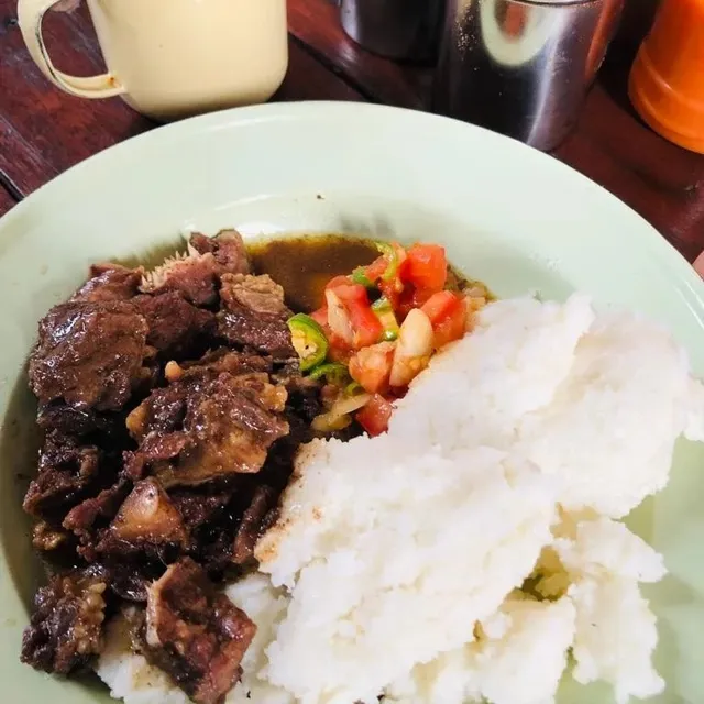 Backyard Kitchen 7428