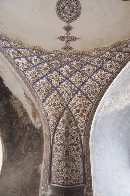 Mosque of Mariyam Zamani Begum