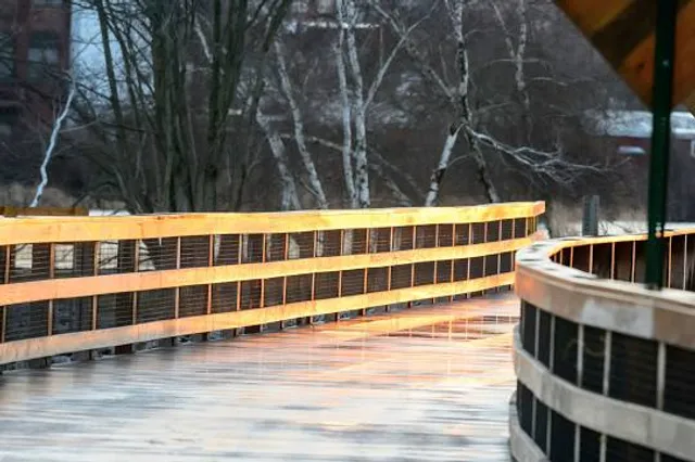 Quequechan River Rail Trail