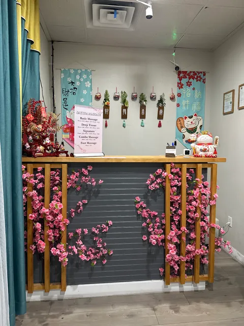 Sakura Massage