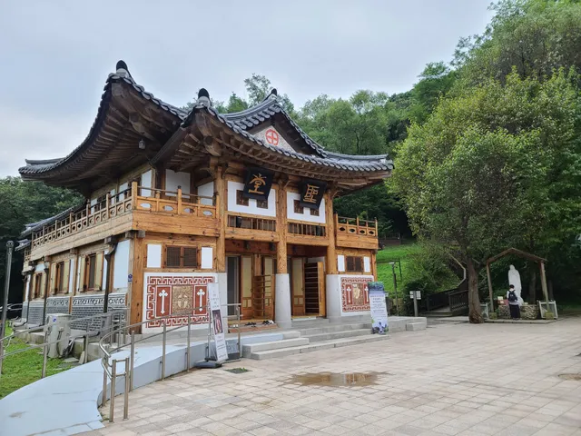 Catholic Namhansanseong Martyrdom Shrine
