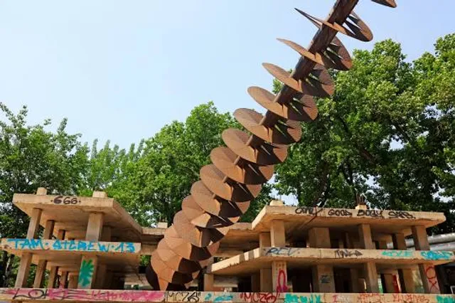 Nizora Park & Waterfall