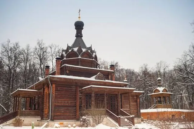 Tserkov' Tikhona Zadonskogo Na Shiryayevom Pole V Sokol'nikakh