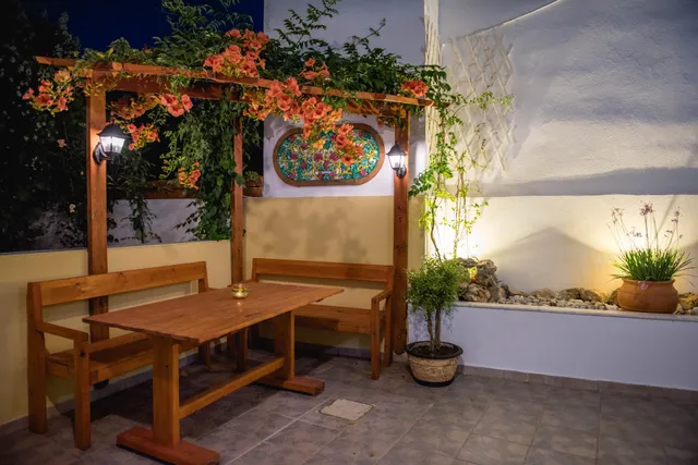 Pantheon Deluxe Apartments