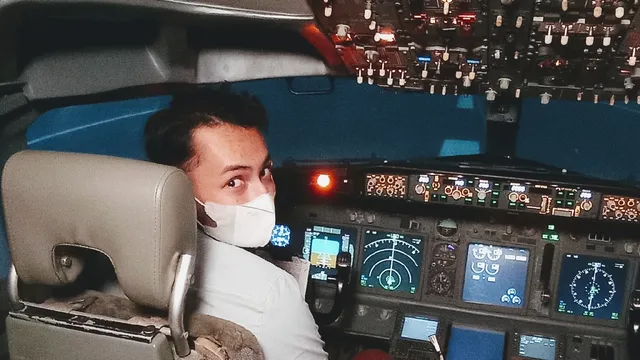 AirCrew Sensation Bali - Be an Airline Captain for A Day - Flight Experience