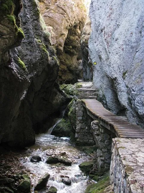 Gorges de la Poëta-Raisse