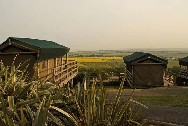 Port Lympne Reserve Giraffe Cottage