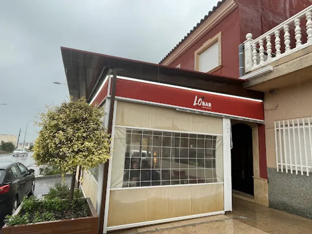 Loma's Bar Restaurant