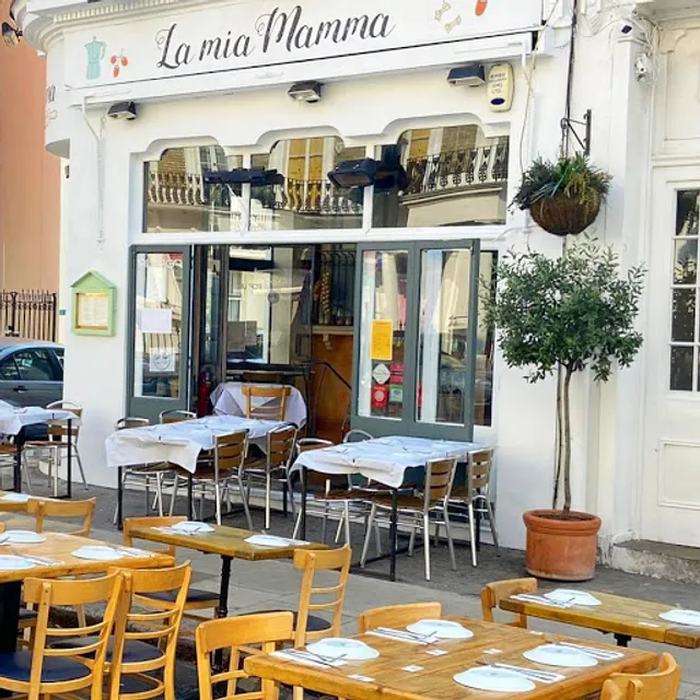 La mia Mamma Hollywood Road