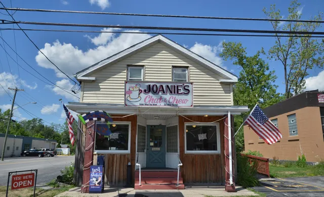 LunchBox Cafe and Catering