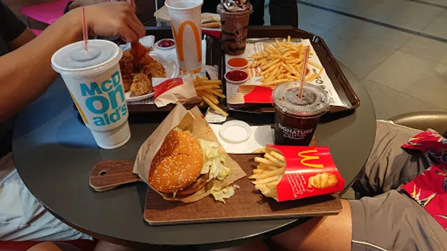 McDonald's Central Marina