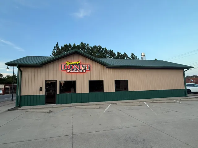 Yummy’s donut palace-boba tea-smoothies-coffee