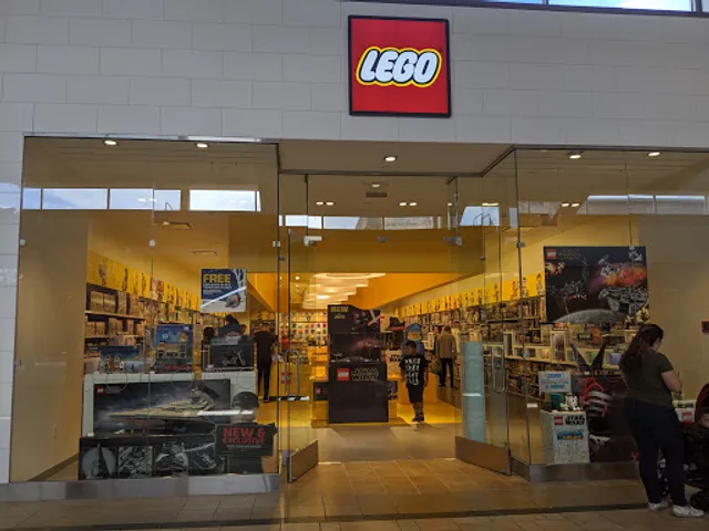 The LEGO® Store Smith Haven Mall