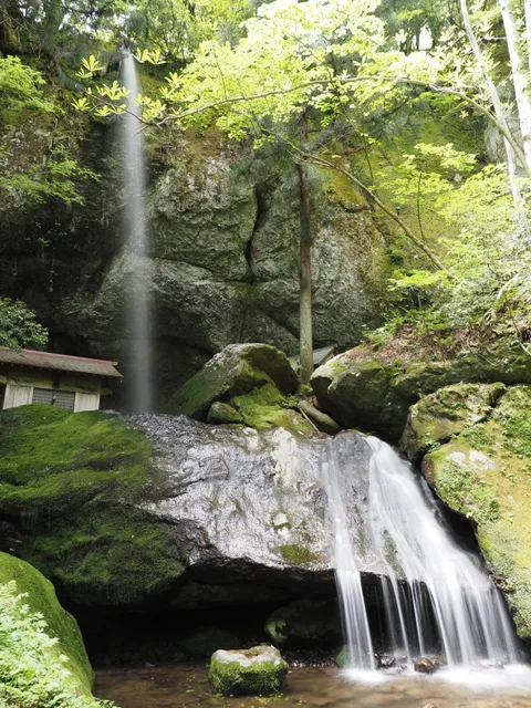 Yoshitaki waterfall