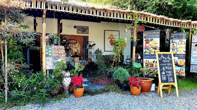 Chernเชิญ อิน โฮม Restaurant