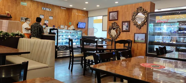 La Casa de los Abuelos - Galerías Acapulco