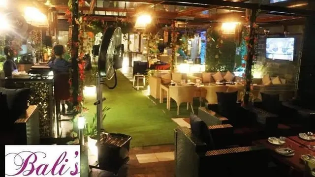 Bali's Rooftop Lounge