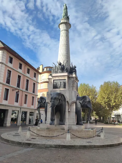 La Fontaine des Éléphants