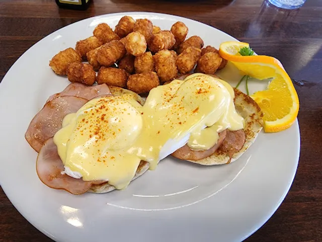 Pegs Glorified Ham n Eggs - Sahara Ave