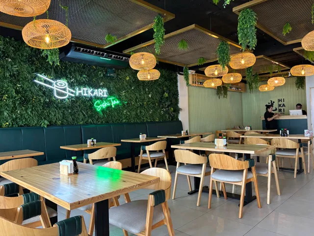 HIKARI Ramen - Poke - Sushi