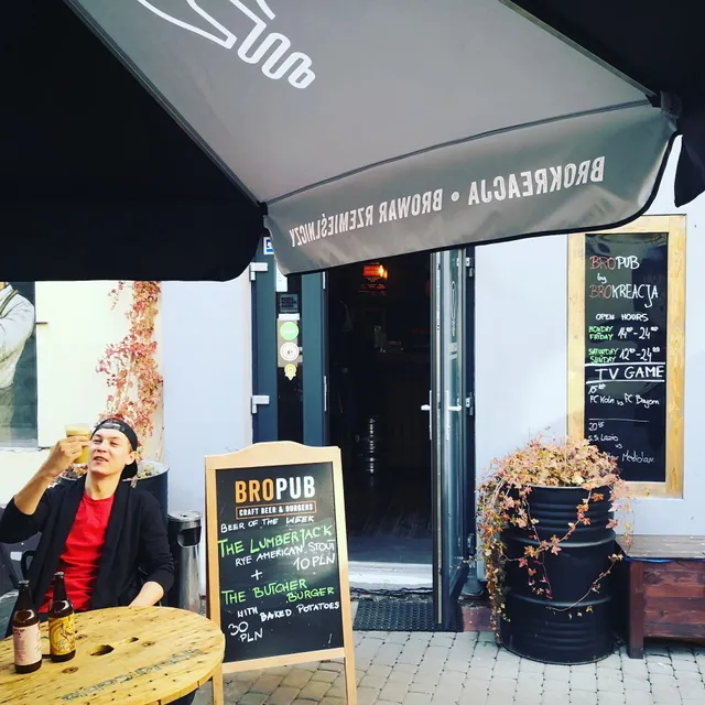 BroPub | Craft Beer & Burgers