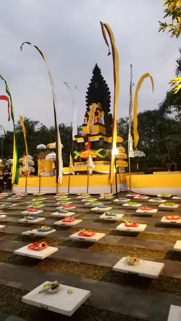 Pura Parahyangan Jagat Guru
