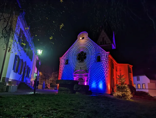 Weihnachtsmarkt Winningen im Lichterglanz