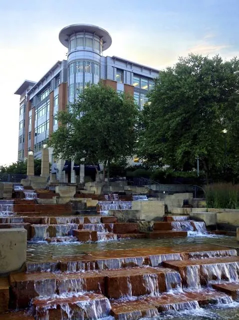 North Shore Riverwalk Park