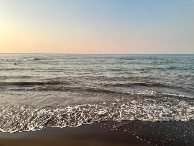 ساحل عباس اباد