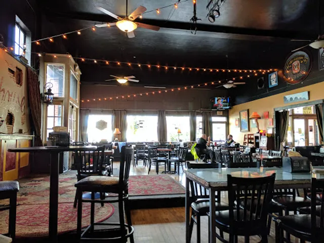 Brickhouse Bar & Grill