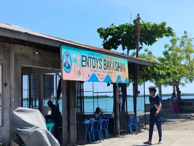 Entoy's Bakasihan