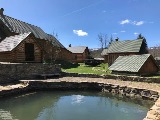 Гостинний двір «БОЙКІВСЬКА ХАТА»