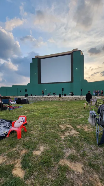 Mission Marquee Plaza